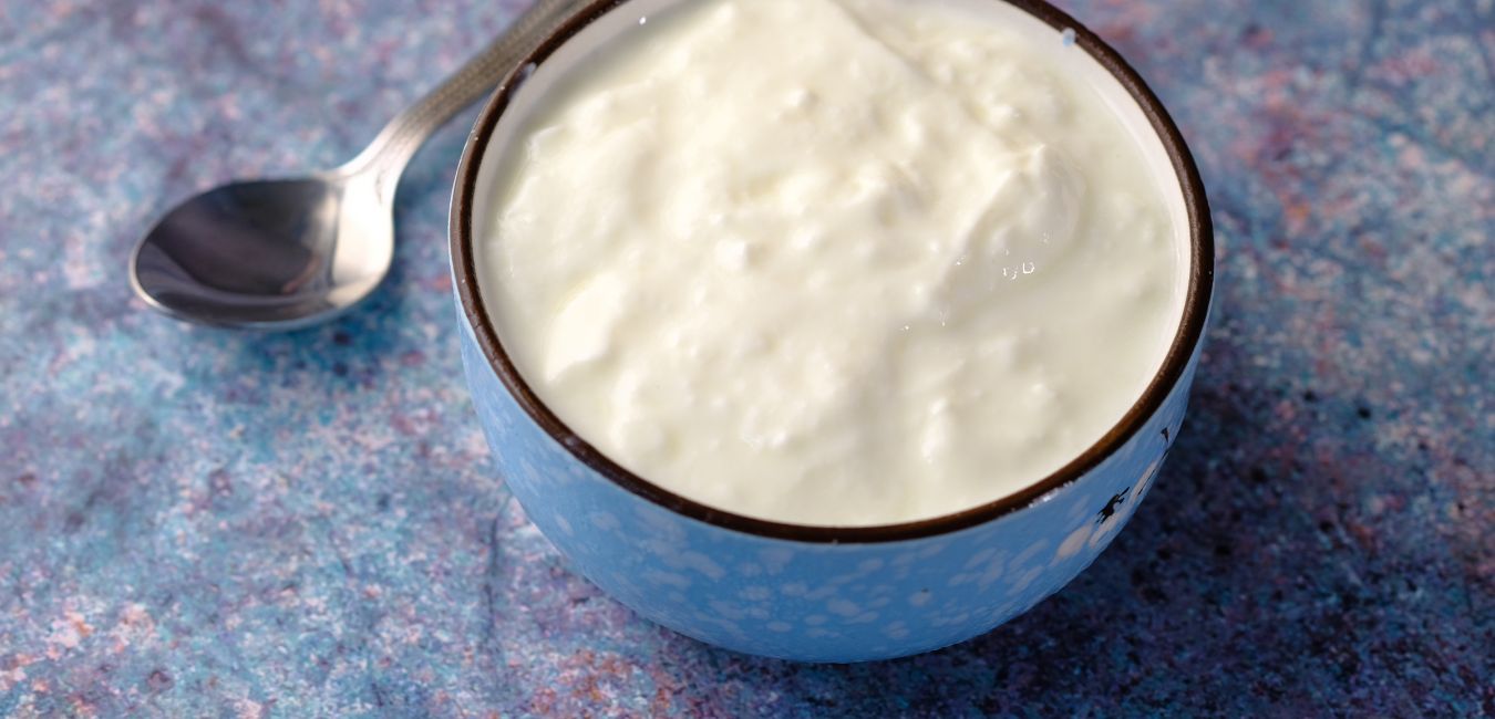 Czy jogurt i kefir mogą zastąpić probiotyk przy antybiotykoterapii?